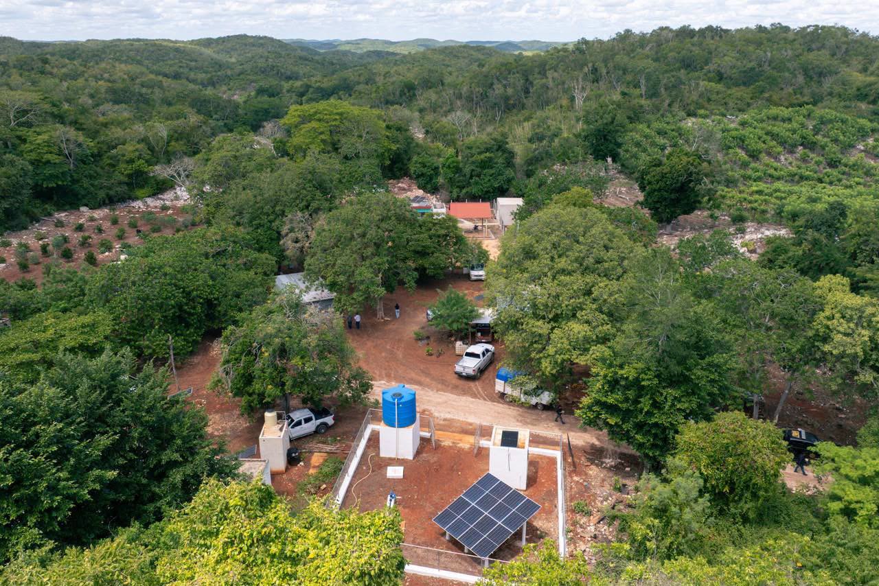 Fotografía 1 de la publicación original de LAY: Cumple Renacimiento Maya con obras de agua potable y saneamiento en Teka