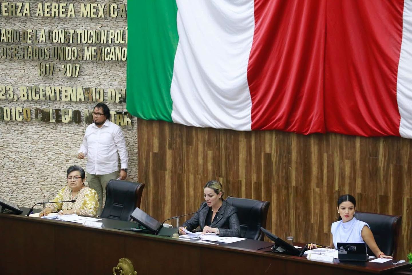 Imagen 12 de la publicación de Línea Abierta Yucatán: Reconocimientos del Congreso a instituciones educativas