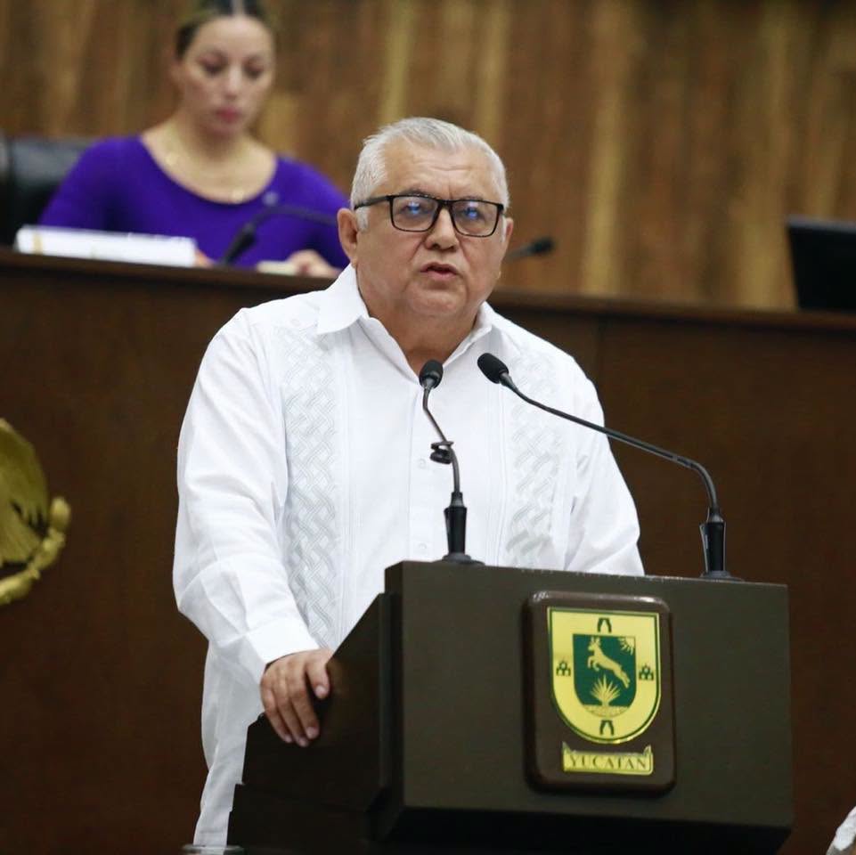 Imagen 2 de la publicación de Línea Abierta Yucatán: BANCADA DEL PUEBLO RECONOCE LA VOCACIÓN MÉDICA Y EL TALENTO DE LAS JUVENTUDES DE YUCATÁN.