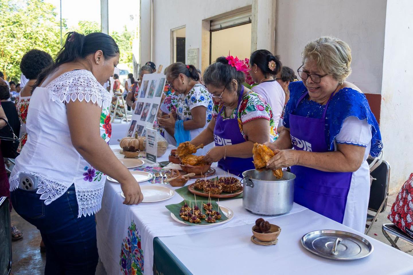 Imagen 3 de la publicación de Línea Abierta Yucatán: DIF Yucatán reúne sabores y saberes de la cocina maya en concurso de platillos regionales