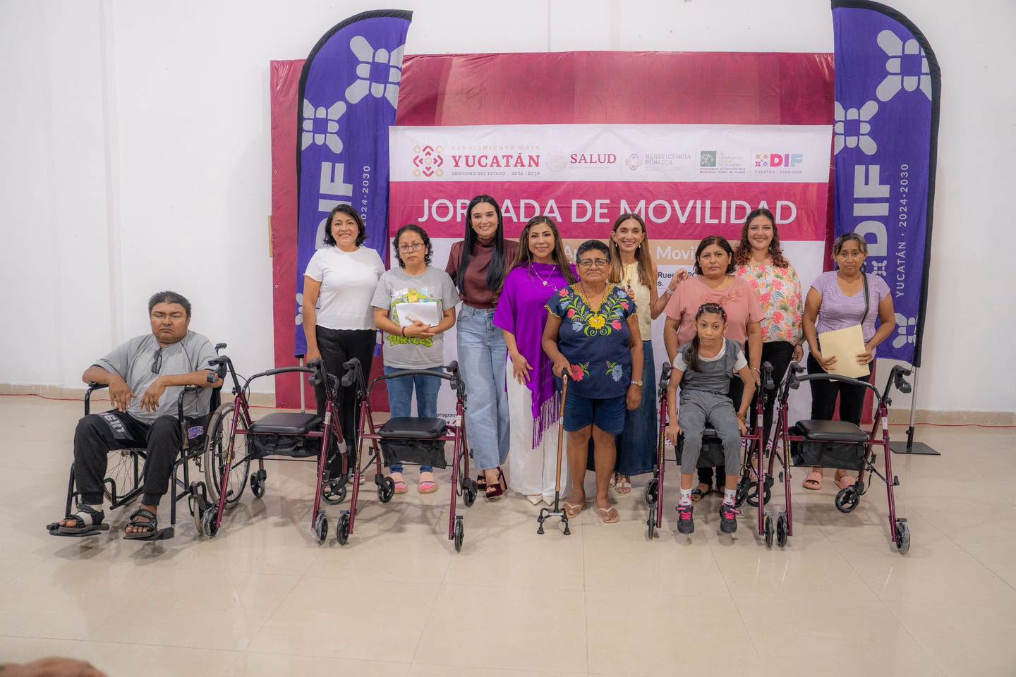 Imagen 5 de la publicación de Línea Abierta Yucatán: DIF Yucatán y Beneficencia Pública entregan aparatos de movilidad a personas con discapacidad