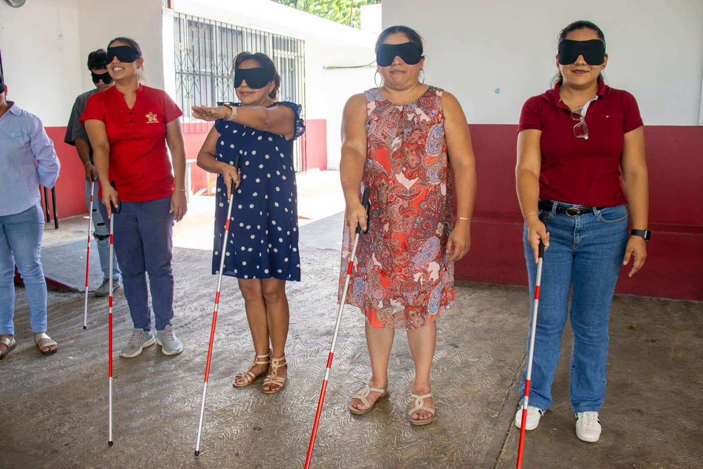 Imagen 1 de la publicación original de Línea Abierta Yucatán: DIF Yucatán promueve inclusión educativa mediante taller de sensibilización sobre discapacidad visual