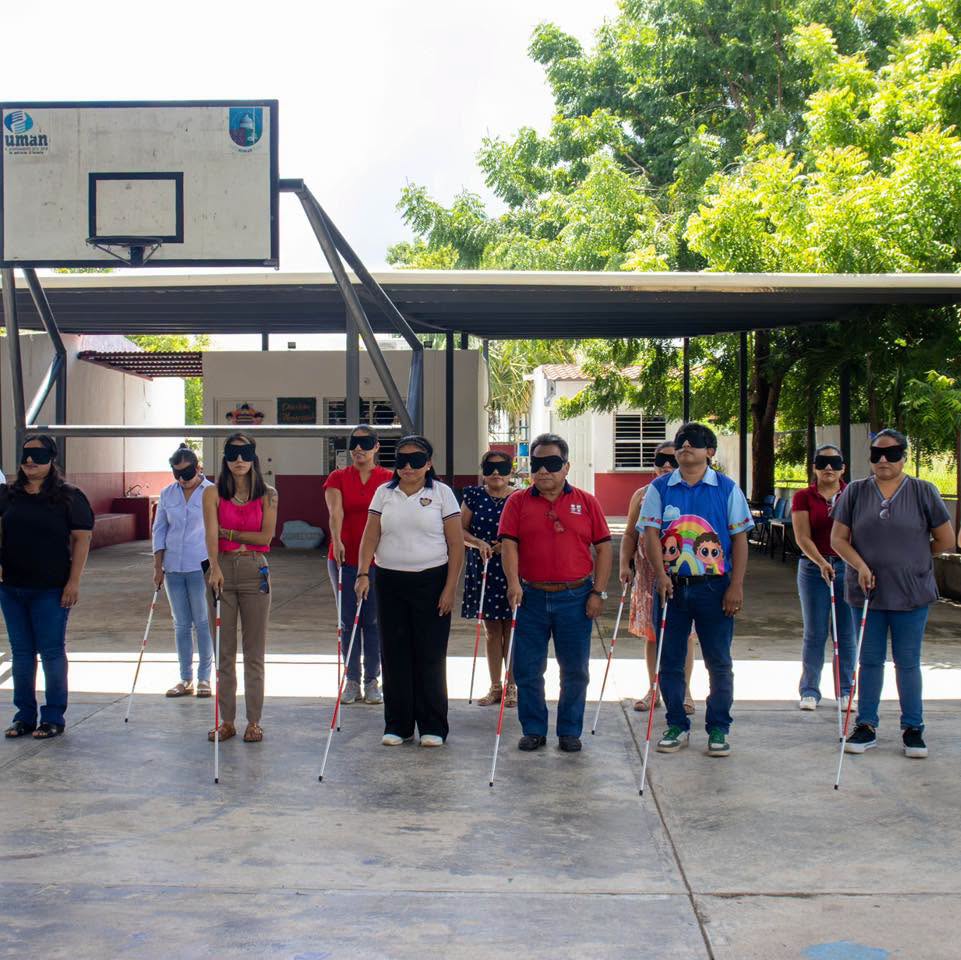 Imagen 3 de la publicación original de Línea Abierta Yucatán: DIF Yucatán promueve inclusión educativa mediante taller de sensibilización sobre discapacidad visual