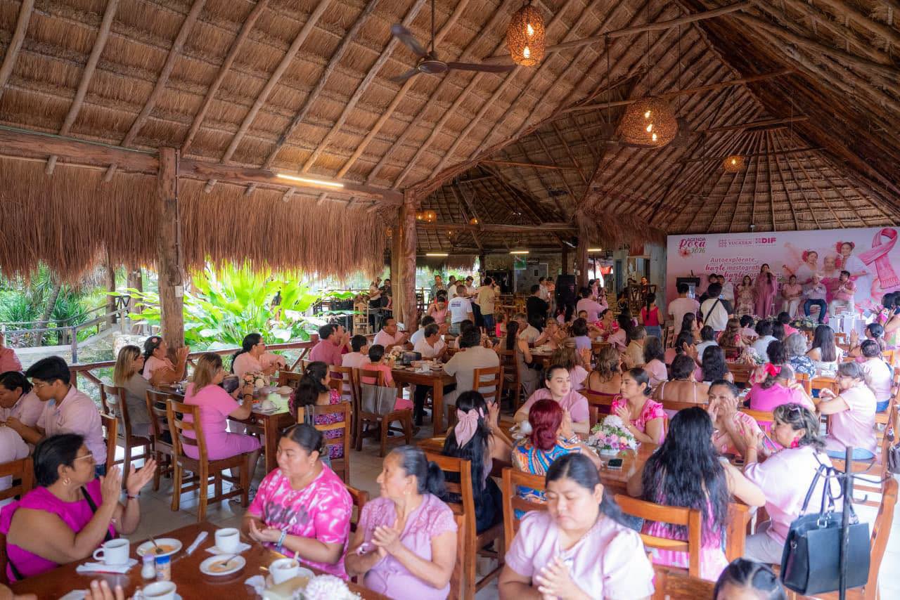 Imagen 1 de la publicación de Línea Abierta Yucatán: DIF Yucatán entrega prótesis mamarias a mujeres del oriente del estado