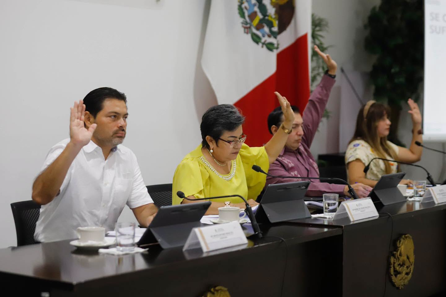 Imagen 2 de la publicación de Línea Abierta Yucatán: Comisión de Educación aprueba reconocimientos a tres instituciones emblemáticas de Yucatán