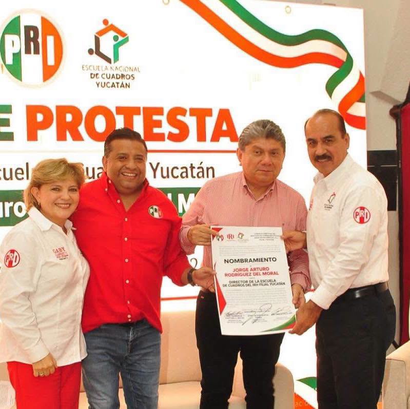 Participantes del acto de formación política del PRI Yucatán