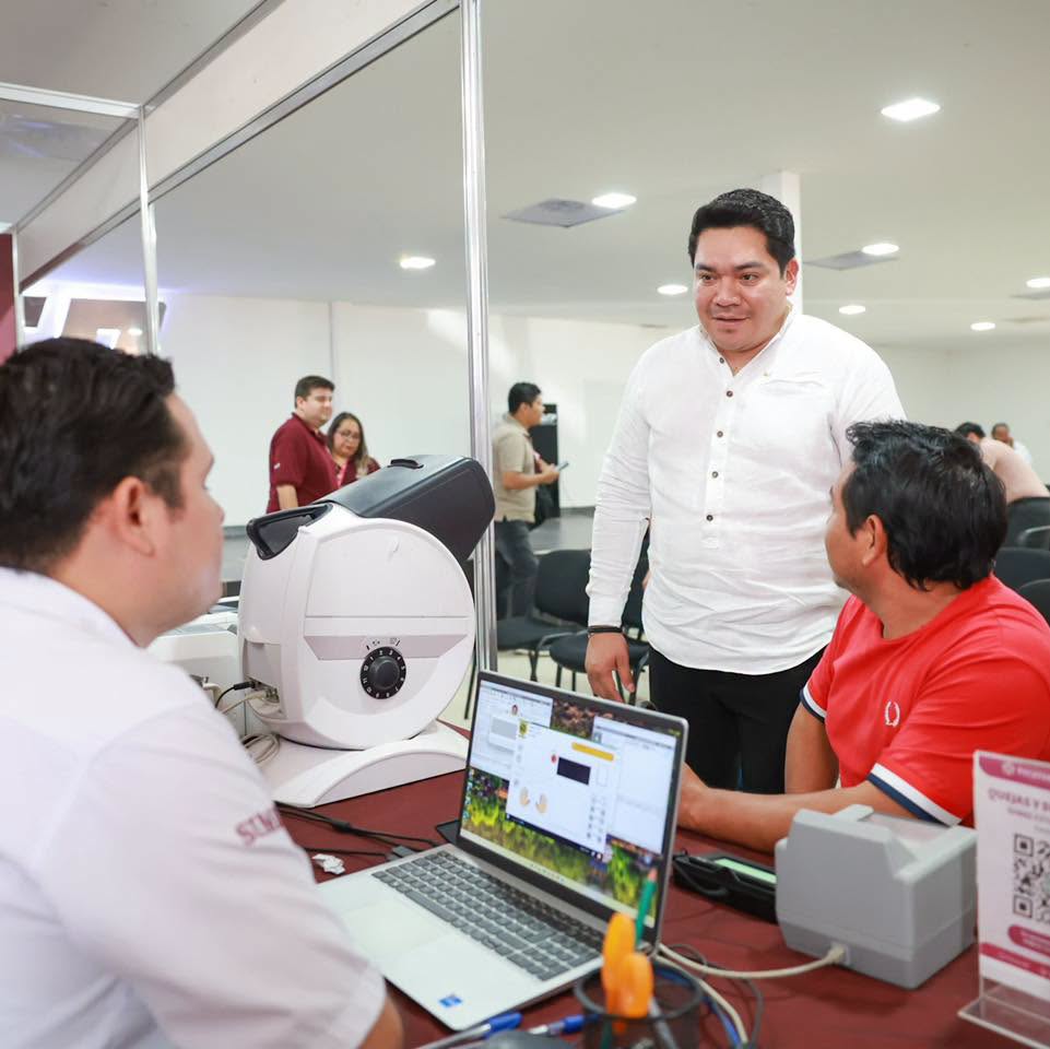 Imagen 3 de la publicación de Línea Abierta Yucatán: Renacimiento Maya acerca trámites estatales y federales a la comunidad universitaria de Maxcanú