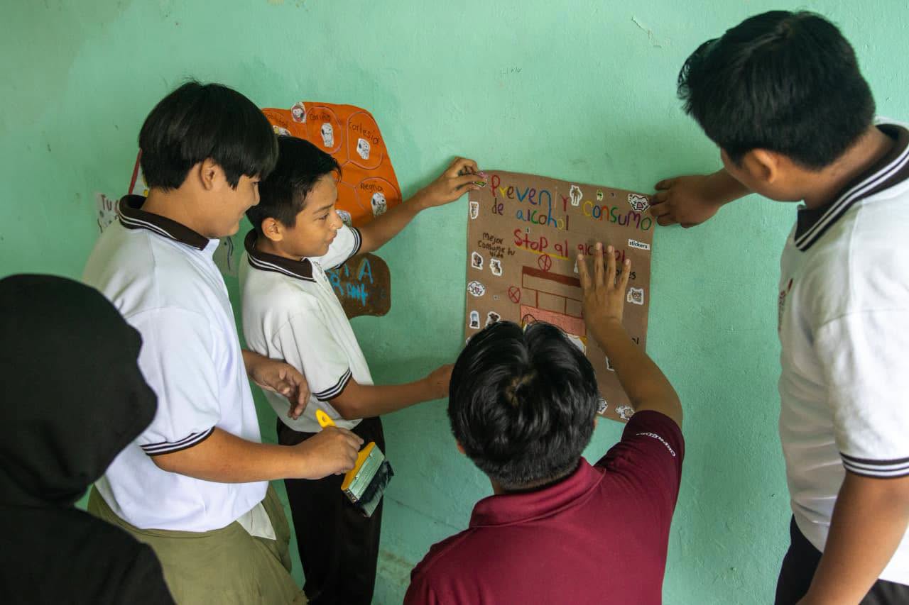 Imagen 2 de la publicación de Línea Abierta Yucatán: Estudiantes de Motul crean “Comando Colmena” para prevenir riesgos digitales en su escuela