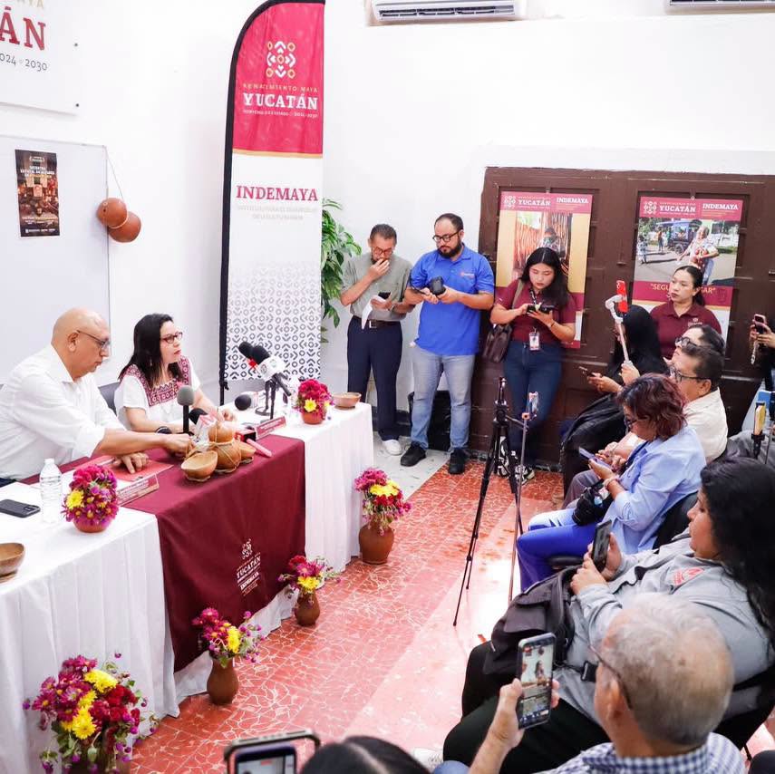 Imagen 2 de la publicación de Línea Abierta Yucatán: Plaza Grande reunirá 52 altares para celebrar el Janal Pixán