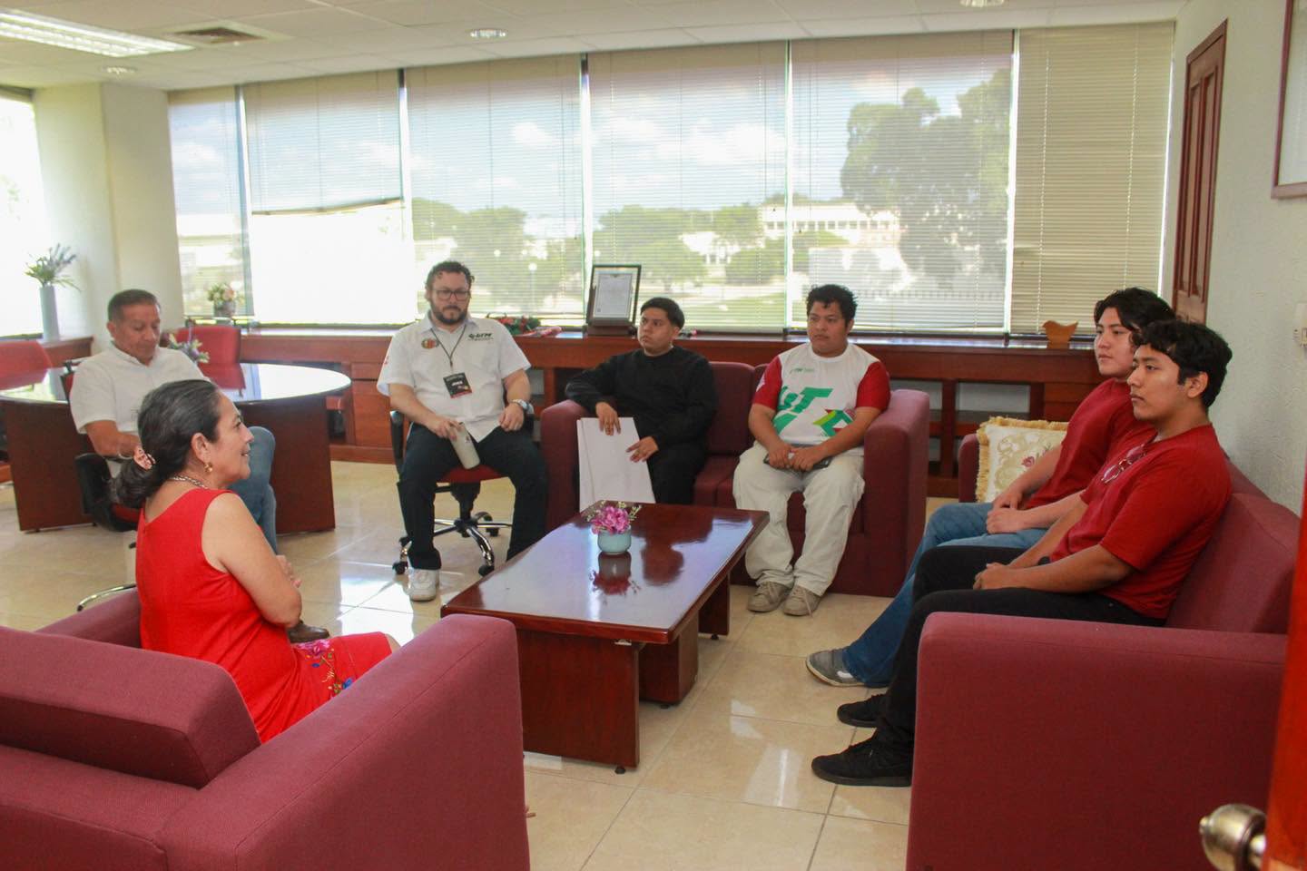 Imagen 2 de la publicación de Línea Abierta Yucatán: Estudiantes de la UTM representarán a Yucatán en Rumania