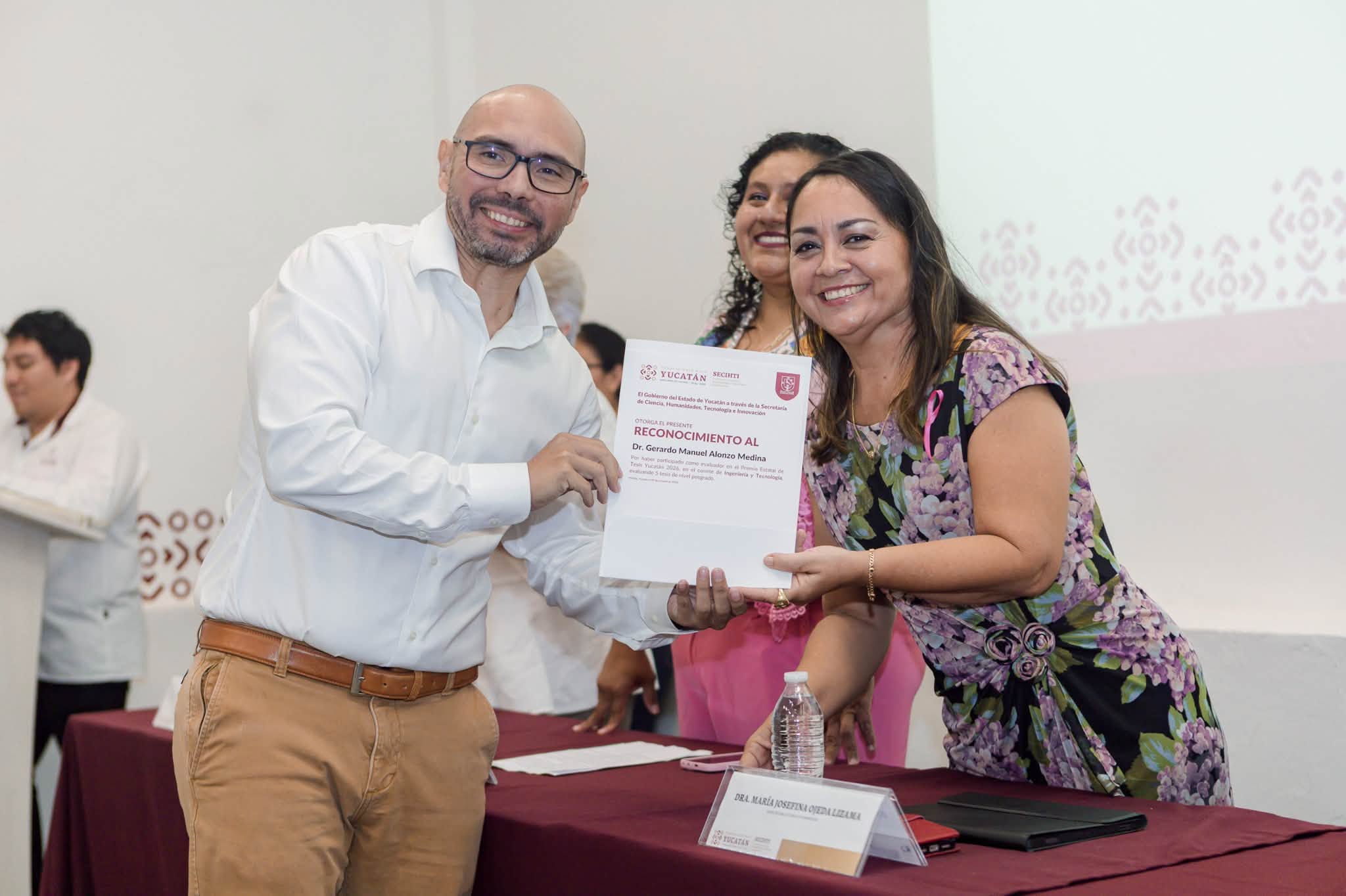 Imagen 4 de la publicación de Línea Abierta Yucatán: Yucatán reconoce talento científico con premios por 232 mil pesos